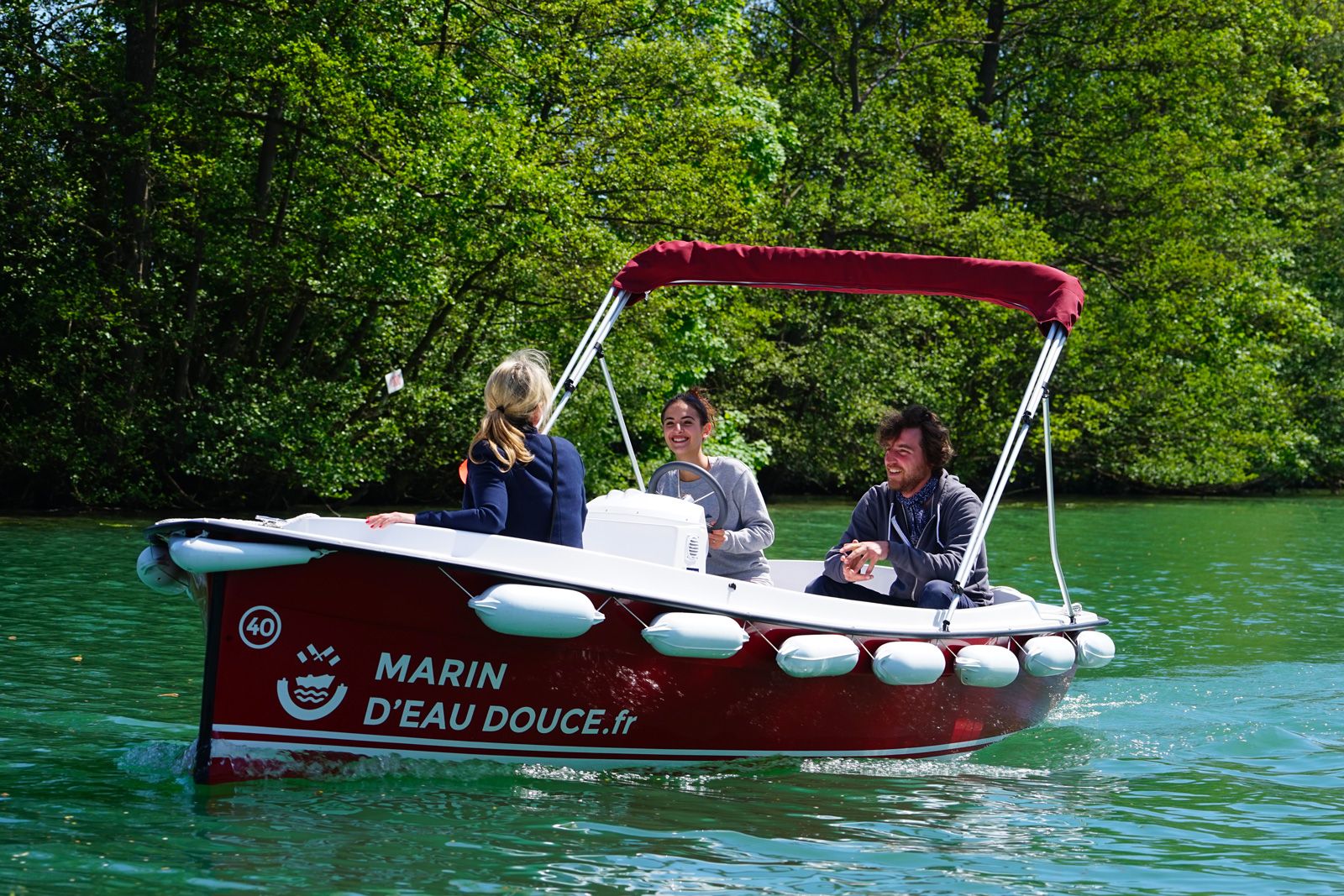 cergy-balade-bateau-electrique-en-pleine-nature.jpg