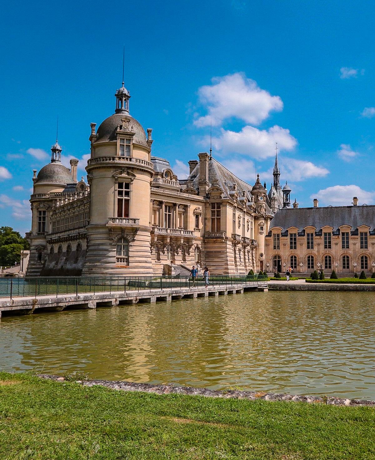 chateau-chantilly_douves.jpg