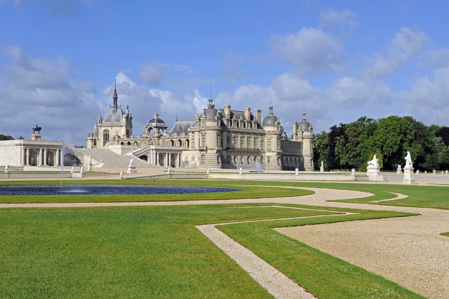 chateau_chantilly_chemin.jpg