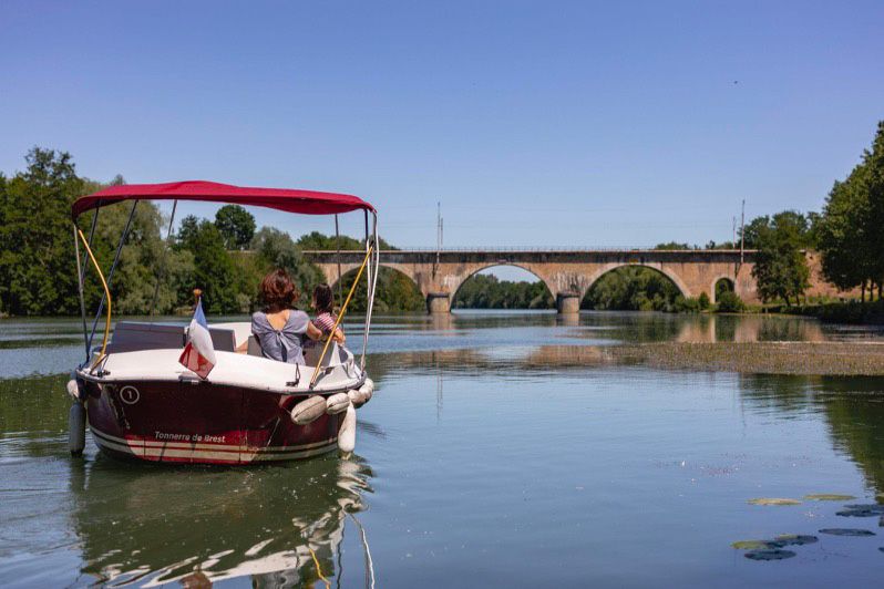 journee-team-building-chasse-au-tresor-meaux-navigation-marne.jpg